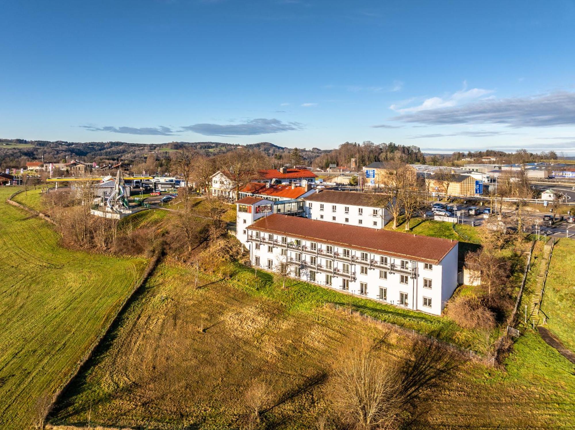 Hotel Irschenberg Sued Екстер'єр фото